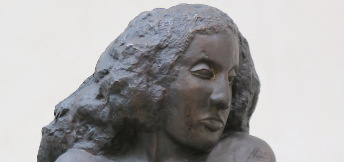 Ben Siegel, Medusa, Bronze nach Stein